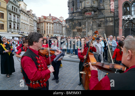 Gypsy Festival in Prag am Altstädter Ring Stockfoto