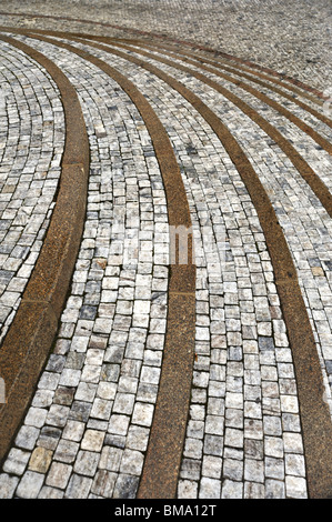Alten Steintreppen-Pflastersteine-Granit - Outdoor-gebogen Stockfoto