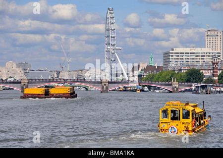 London UK Business Duck Tours amphibious Transport gelb sightseeing tour Boot für touristische Fahrten auf der Themse nach Westminster Bridge und London Eye Stockfoto