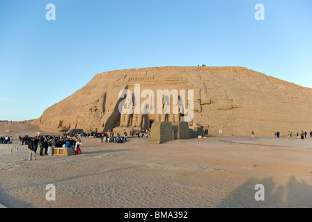 Tempel von Ramses II in Abu Simbel, Nasser-See ist shore, Nubia, Süden von Ägypten. Stockfoto