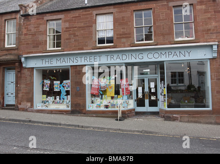 Die mainstreet Handelsunternehmen St Boswells Schottland Mai 2010 Stockfoto