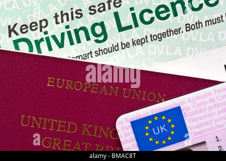 Britischen Reisepass und Führerschein Stockfoto