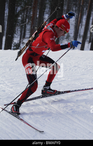 Emil Hegle Svendsen klettert "die Mauer" Norwegen Männer 10km Sprint IBU World Cup Biathlon Kontiolahti, Finnland 14. März 2010 Stockfoto