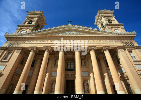 Die externe Hauptfassade der Kirche St Mary - bekannt als die Rotunde oder Mosta Dome, Mosta, Insel Malta Stockfoto