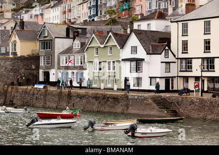Großbritannien, England, Devon, Dartmouth, Bayard Bucht kleine Boote vertäut am Kai Stockfoto