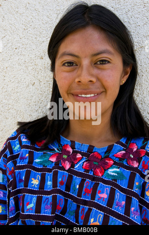 Guatemaltekischen indigenen Maya-Mädchen Stockfoto