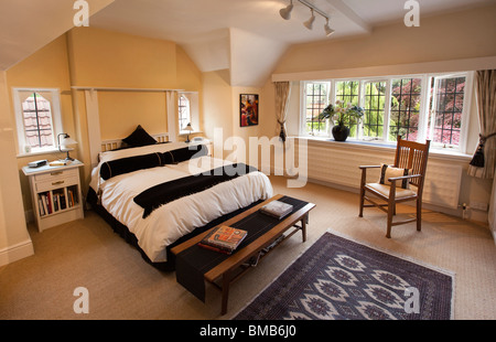 Häuser Edwardian Kunsthandwerk Haus, große Schlafzimmer Innenraum Stockfoto