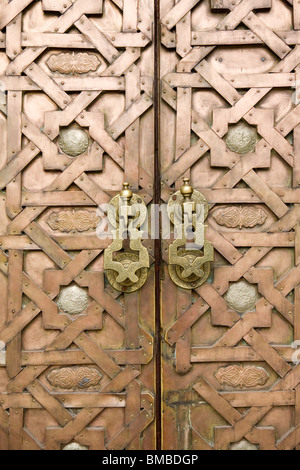 Tür schloss Detail in Medina, Marrakesch, Marokko, Nordafrika Stockfoto