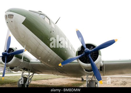 Vintage Turboprop Flugzeug geparkt im museum Stockfoto