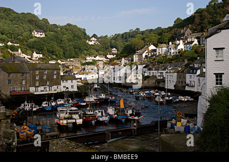 Polperro ein kleiner Fischerhafen an der Küste von Cornwall Stockfoto