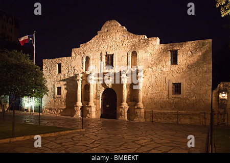 Die Alamo nachtbeleuchtet San Antonio Texas USA Stockfoto