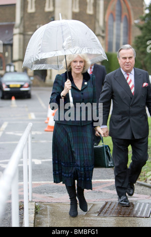 Großbritanniens Camilla, Herzogin von Cornwall ist der Erbe, der britische Thronfolger Prinz Charles Prince Of Wales verheiratet. Stockfoto