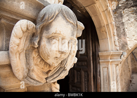 Leiter der Engel geschnitzt in Tür Mission San Jose y San Miguel de Aguayo San Antonio, Texas USA Stockfoto