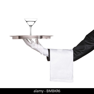 Eine Hand hält ein silbernes Tablett mit einem cocktail Martini drauf Stockfoto