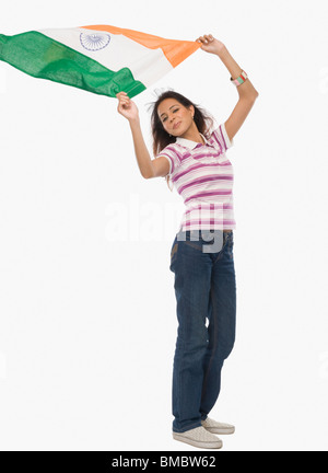 Porträt einer Frau mit einem indischen Flagge Stockfoto