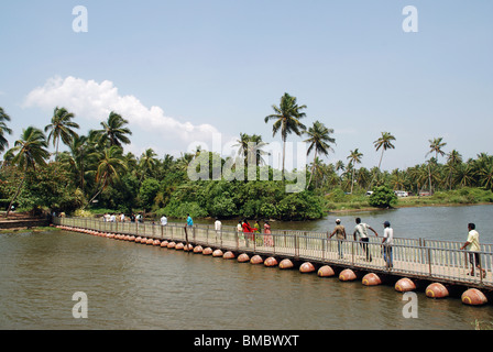 Brücke in Veli touristisches Dorf, Thiruvananthapuram, Kerala, Indien, Asien Stockfoto