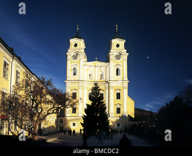 Stiftskirche Kirche am Mondsee, Salzkammergut, Österreich Stockfoto