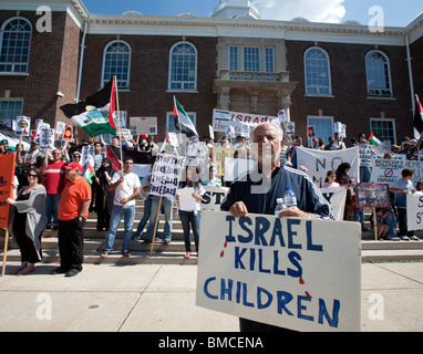 Arabisch-Amerikaner protestieren israelischen Angriff auf Gaza-Flottille Relief Stockfoto
