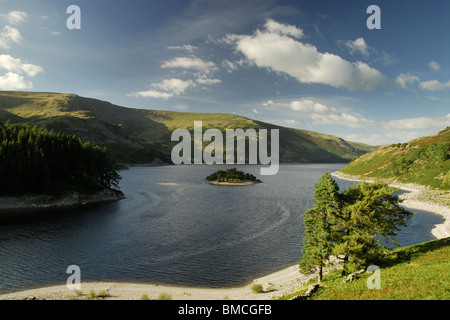 Haweswater im Lake District an einem sonnigen Herbsttag. Stockfoto