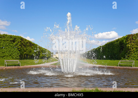 Brunnen in der Barockgarten von Schloss Drottningholm, Schweden. Stockfoto