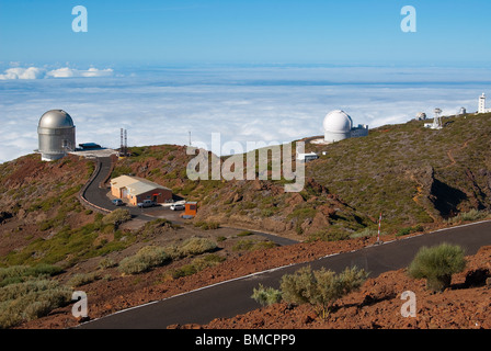 Die Gebäude der Sternwarte Komplex in Roque de Los Muchachos auf La Palma, Kanarische Inseln Stockfoto