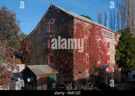 Das Mill Inn at Carrick in den Tasmanischen Midlands ist in einer restaurierten Mühle. Stockfoto