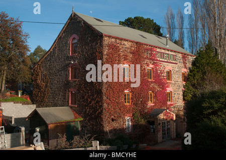 Das Mill Inn at Carrick in den Tasmanischen Midlands ist in einer restaurierten Mühle. Stockfoto