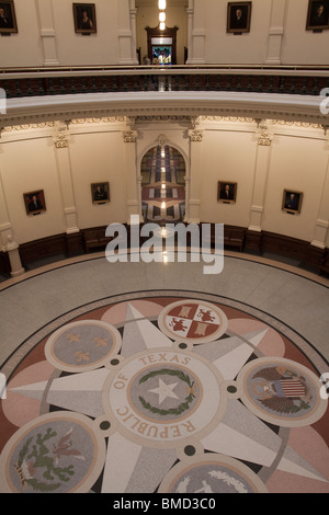 Boden und unteren Ebenen der Texas State Capitol Gebäude oder Statehouse Rotunde in Austin Stockfoto