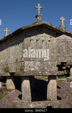 Spalieren im Dorf Soajo, Gerês, Portugal. Stockfoto