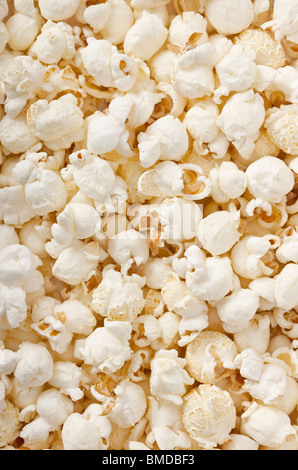 Haufen von frisches Popcorn füllen der Rahmen Stockfoto