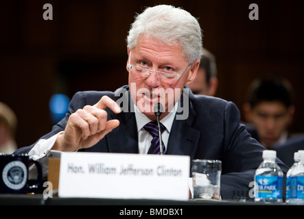 Der ehemalige Präsident Bill Clinton und Gates Foundation Gründer Bill Gates. Stockfoto