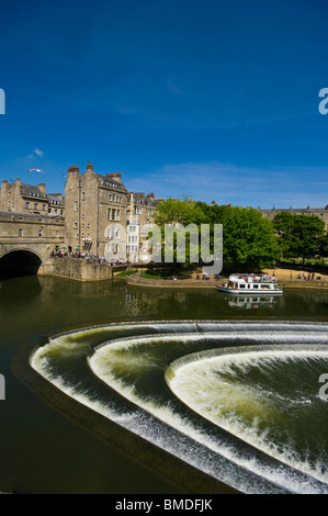 Die Pulteney-Brücke über den Fluss Avon Bath Somerset England Stockfoto