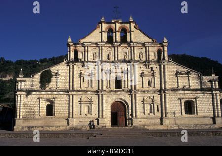 Spanischen kolonialen Kirche des Heiligen Franziskus in Panajachel am Lake Atitlan, Guatemala Stockfoto