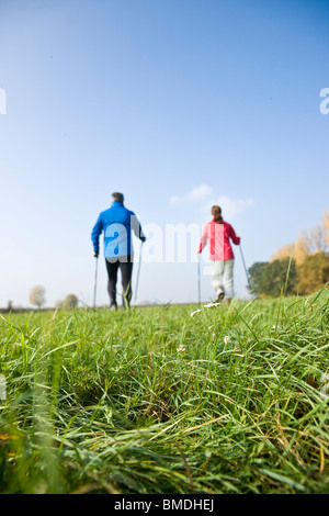 Paar-Wandern Stockfoto