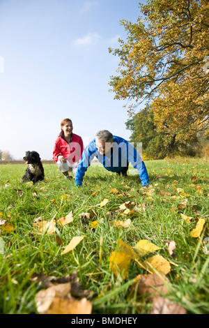 Paar Ausübung Stockfoto