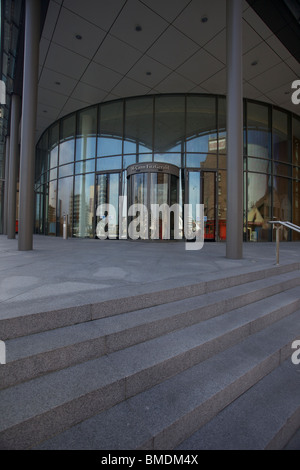 Die Bord Gáis Energy Theatre (ursprünglich Grand Canal Theatre) ist eine darstellende Kunst Veranstaltungsort, in den Docklands in Dublin, Irland. Stockfoto