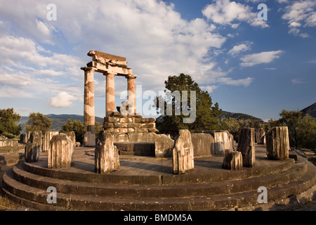 Das Heiligtum der Athena Pronaia in Delphi in Griechenland Stockfoto