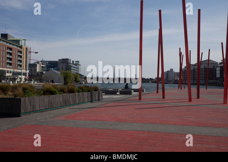 Grand Canal Basin, Dublin, Irland an einem sonnigen Tag Stockfoto