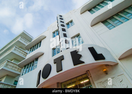 Kongresshotel, ein historisches Art-Deco-Hotel erbaut 1936 in South Beach, Miami Beach, Florida, USA Stockfoto