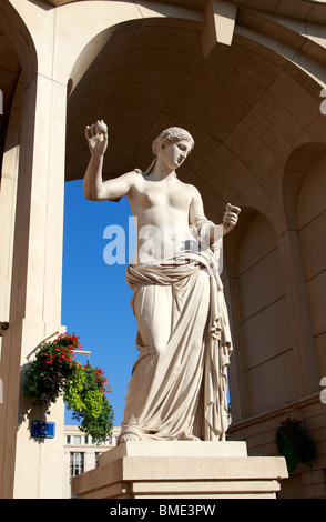 Zeus Ort, Statue der Venus Arles, Antigone District, Montpellier, Frankreich Stockfoto