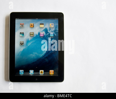 Apple iPad, Touchscreen-Tablet-PC, Book-Reader, Digital Ebook, Modern, Logo, Marke, Luxus, kopieren Raum Stockfoto