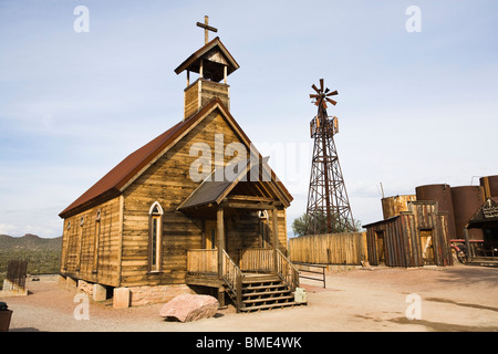 Kirche bei Goldfield Ghost Town, in der Nähe von Apache Junction, Arizona und Superstition Mountains. Stockfoto