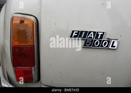 Spot auf Fiat 500, alte Oldtimer in Italien gefertigt... Stockfoto