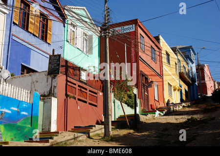 Farbenfrohe Gebäude in Valparaiso in Chile, Südamerika Stockfoto