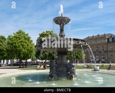 Brunnen am Schlossplatz-Platz, Stuttgart, Baden-Württemberg, Deutschland Stockfoto