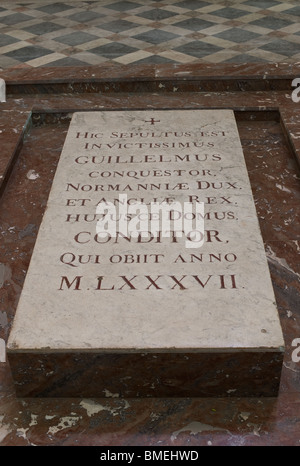 GRAB VON WILHELM DEM EROBERER ABBAYE AUX HOMMES CAEN, GERASSEL Stockfoto