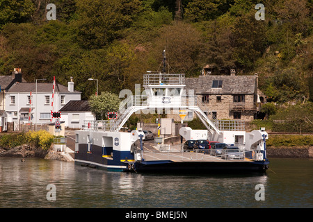 Großbritannien, England, Devon, Dartmouth, obere Fähre überqueren River Dart Stockfoto