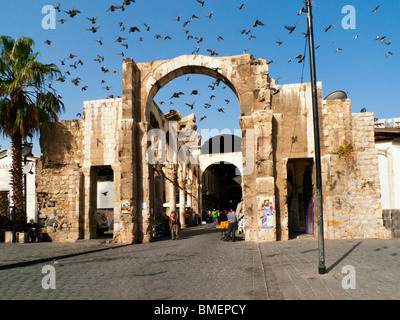 Straße und alte Tempel Ruinen außerhalb und rund um die Ummayad Moschee In der Stadt Damaskus, Damaskus-Syrien-Naher Osten Stockfoto