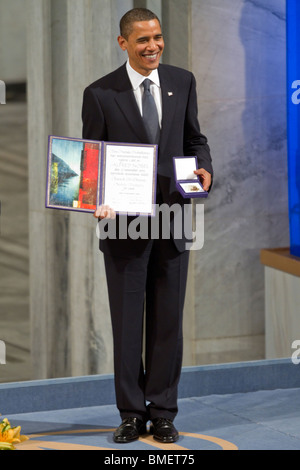 Präsident Barack Obama nimmt den Friedens-Nobelpreis 2009 in Oslo, Norwegen. (Foto: Scott London) Stockfoto