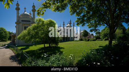 Panoramablick über Brighton: The Royal Pavilion. Stockfoto